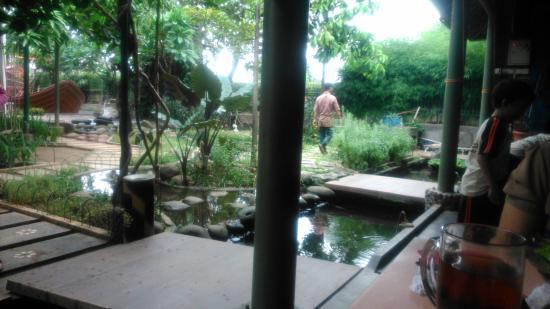 Kampoeng Makan Joglo 21